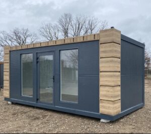 1-19-1.jpeg Contenedor Comercial "Linz" 6×2,83 m – Sala de Ventas