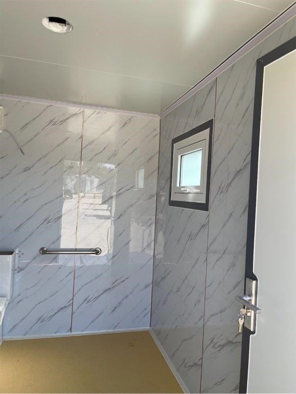 Sanitario portátil accesible para personas con discapacidad