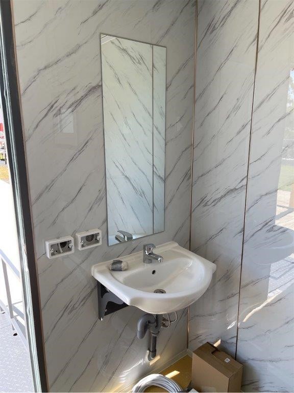 Sanitario portátil accesible para personas con discapacidad