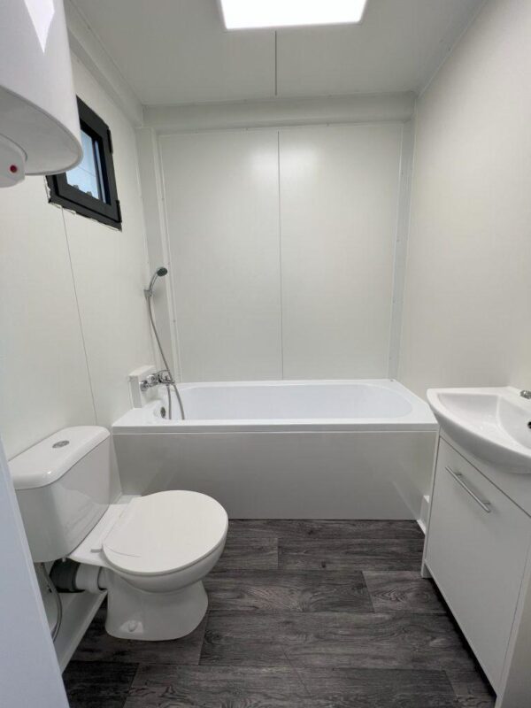 Contenedor Habitable 700×300 cm con Baño