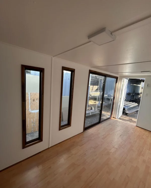 Contenedor Marítimo Oficina 6×3 m – 18 m²