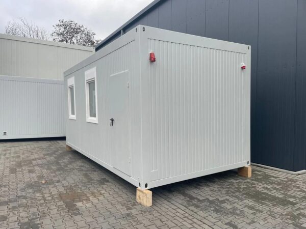 Contenedor de Oficina de 20 Pies Totalmente Equipado y Aislado