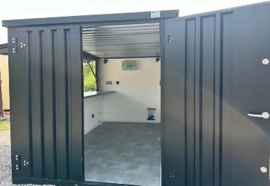 Contenedor Bar / Snack / Guinguette 4 x 2 m