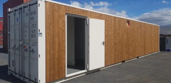 Contenedor Bar de 40 Pies en Madera – Espacio Comercial Premium