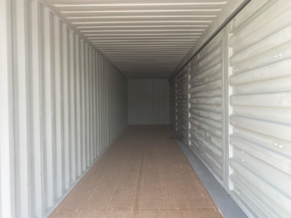 4-8-1.jpeg Contenedor marítimo 40′ High Cube con apertura lateral