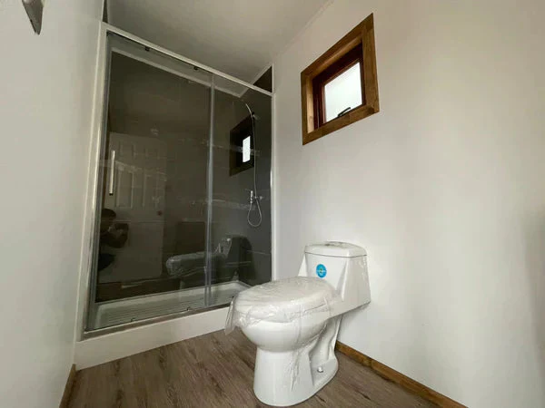 Cabaña Modular Valdivia 6×3m – 1 Dormitorio y 1 Baño Completo