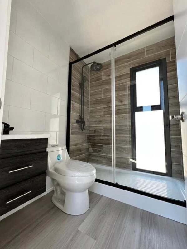 7-26.jpeg Casa Modular Montes 36m² — Diseño Moderno y Amplios Ventanales