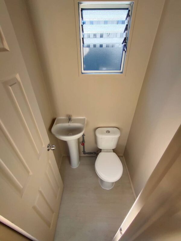 7-9-1.jpg Módulo Oficina con baño 20 pies