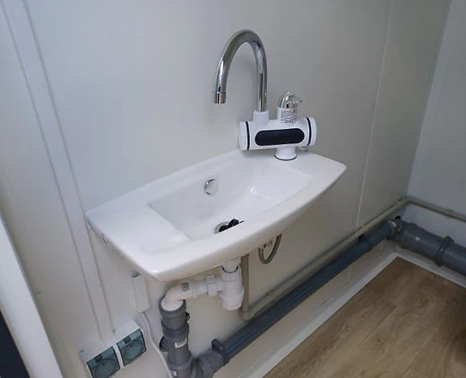 Contenedor Sanitario Doble con 2 Cabinas