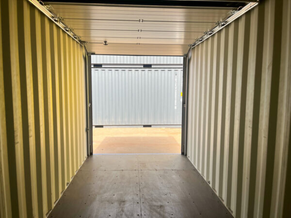 9-6-1.jpeg Garaje contenedor 20'HC con puertas seccionales Hörmann