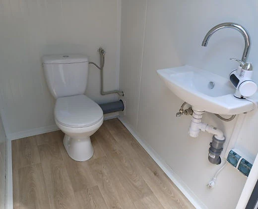 Contenedor Sanitario Doble con 2 Cabinas